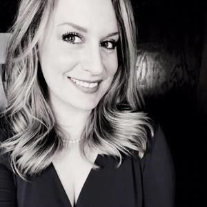 Meet your Posher, Chloe